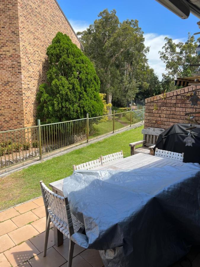 Apartment Coconuts - 3 Bedroom 3 Bathroom Townhouse With Tennis Court Nelson Bay