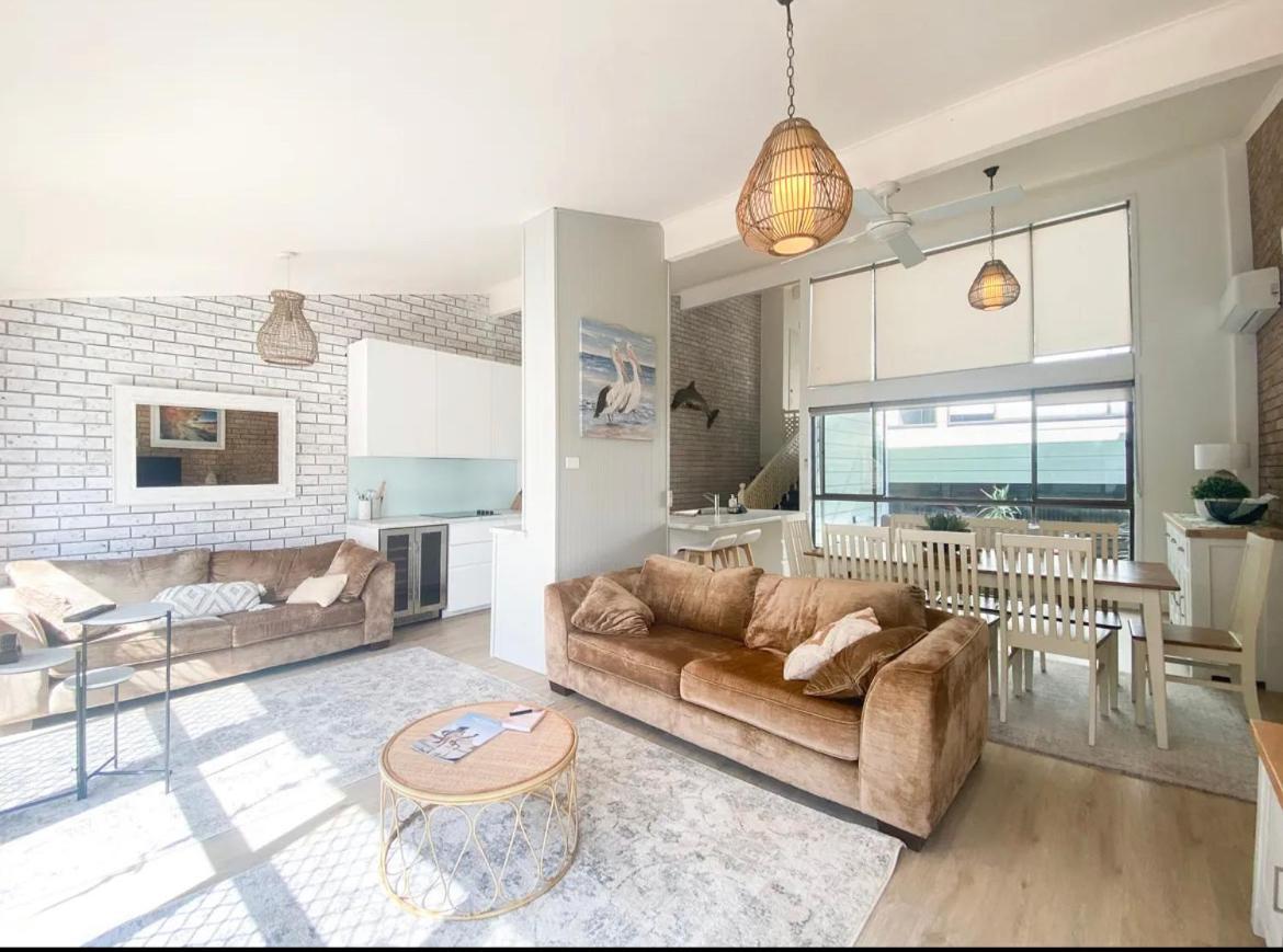 Coconuts - 3 Bedroom 3 Bathroom Townhouse With Tennis Court Apartment Nelson Bay